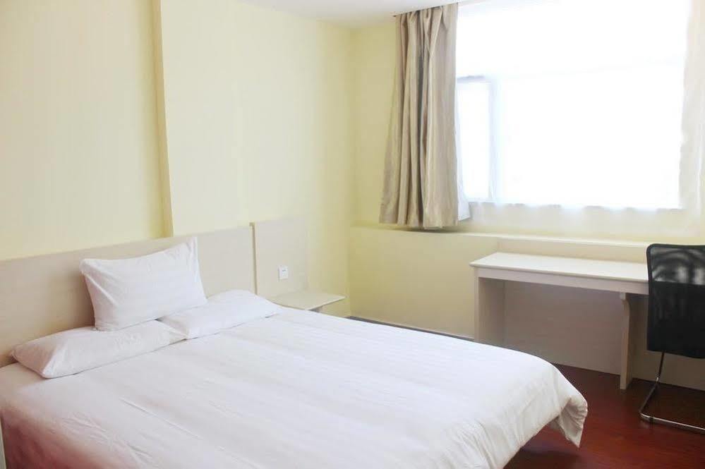 Hanting Hotel Yibin Zhongshan Street Zewnętrze zdjęcie